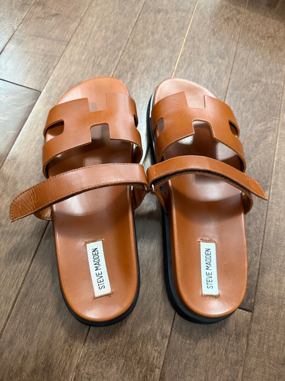 Steve Madden Cognac Leather Slide Sandals - Picture 2 of 3